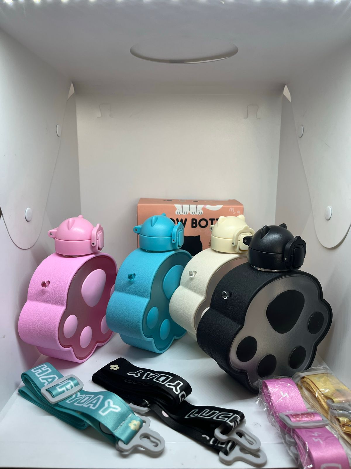 BOTELLA CON FORMA DE HUELLITA